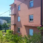 Apartament Neda