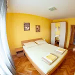 Neda Apartament *